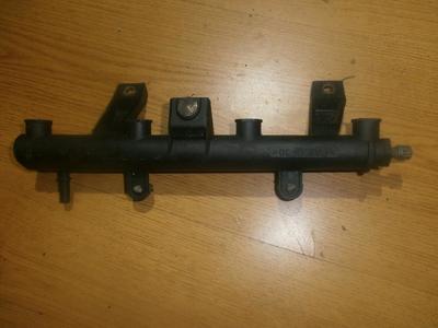 Fuel injector rail (injectors)(Fuel distributor) Citroen  Xsara Picasso, I 1999.12 - 2004.05