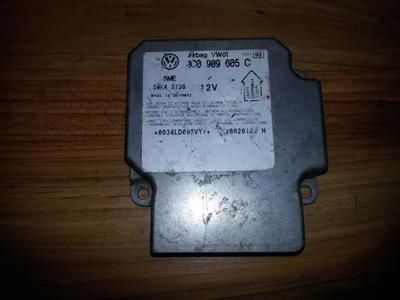 Steuergerät ECU Modul Airbag steuergerät Volkswagen  Passat, B5+ 2000.11 - 2005.05