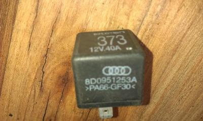 Блок электронный Audi  A4, B6 2000.11 - 2005