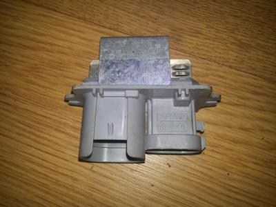 Резистор отопителя от производителя  Renault  Megane, I 1995.11 - 1999.02